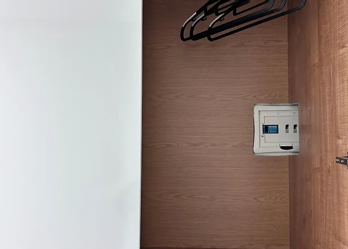 C- An Apartment-style In - Bongcheon Station *