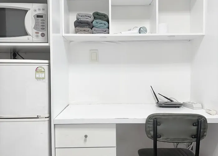 아파트 C- An Apartment-style In - Bongcheon Station *